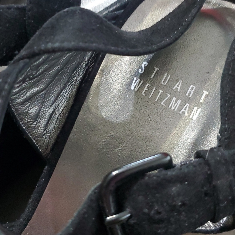 Stuart Weitzman - Picture 4 of 8